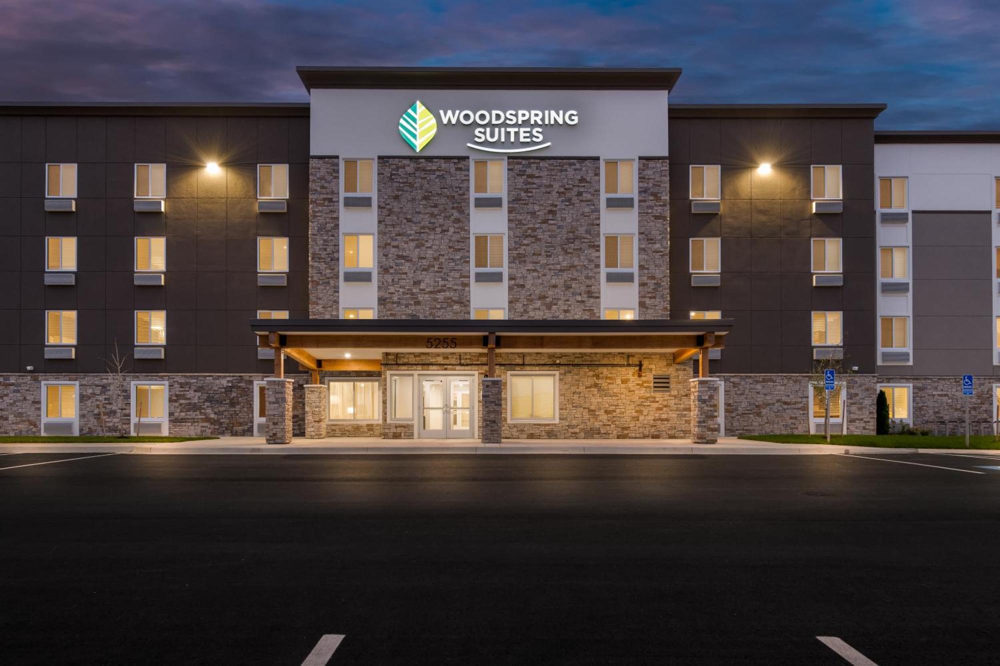 Woodspring Suites Kansas City Airport Exteriér fotografie